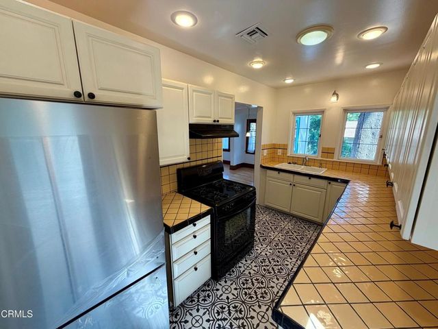 708 Bonita Drive, South Pasadena, CA 91030