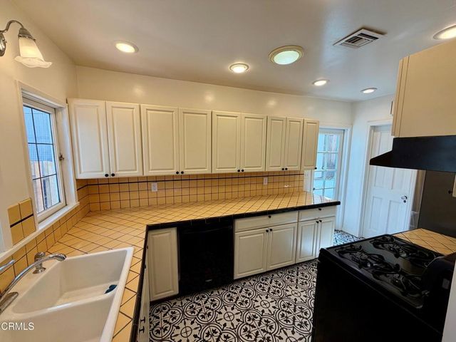 708 Bonita Drive, South Pasadena, CA 91030