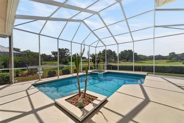 5218 TWIN CREEKS DRIVE, Valrico, FL 33596