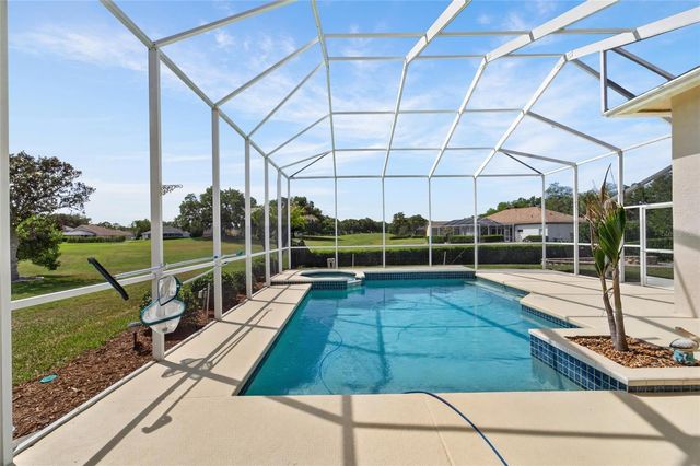 5218 TWIN CREEKS DRIVE, Valrico, FL 33596