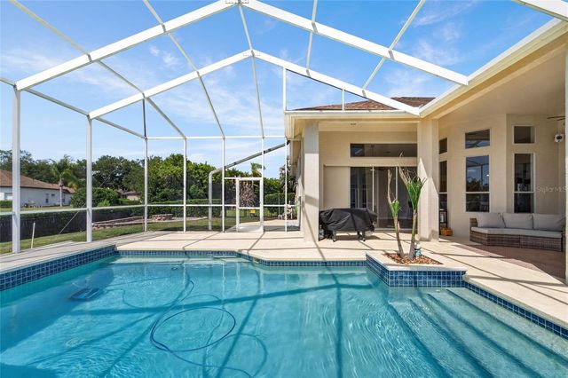 5218 TWIN CREEKS DRIVE, Valrico, FL 33596
