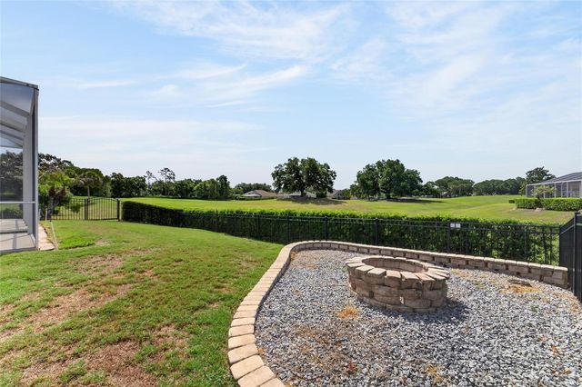 5218 TWIN CREEKS DRIVE, Valrico, FL 33596