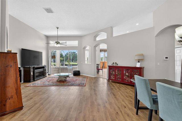 5218 TWIN CREEKS DRIVE, Valrico, FL 33596