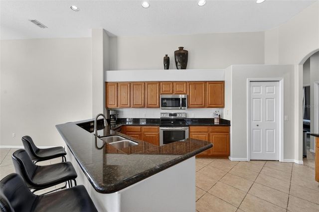 5218 TWIN CREEKS DRIVE, Valrico, FL 33596