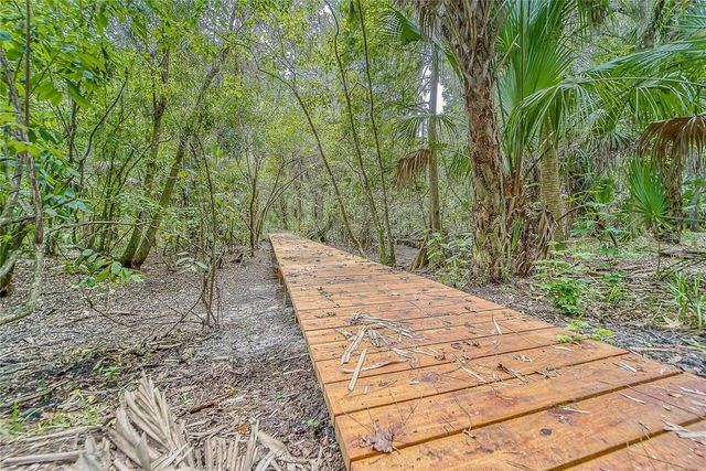 5218 TWIN CREEKS DRIVE, Valrico, FL 33596