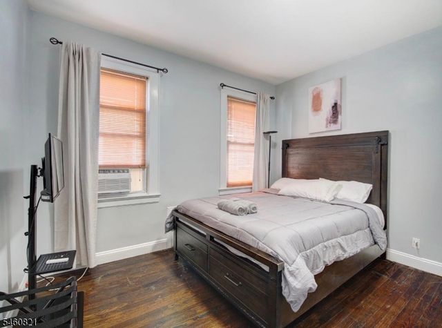 108 Gotthardt Street, Newark City, NJ 07105