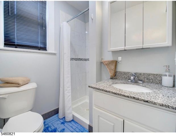 108 Gotthardt Street, Newark City, NJ 07105
