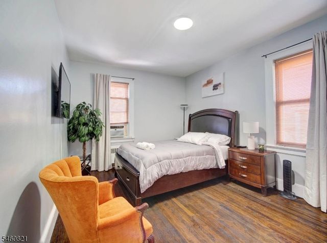 108 Gotthardt Street, Newark City, NJ 07105