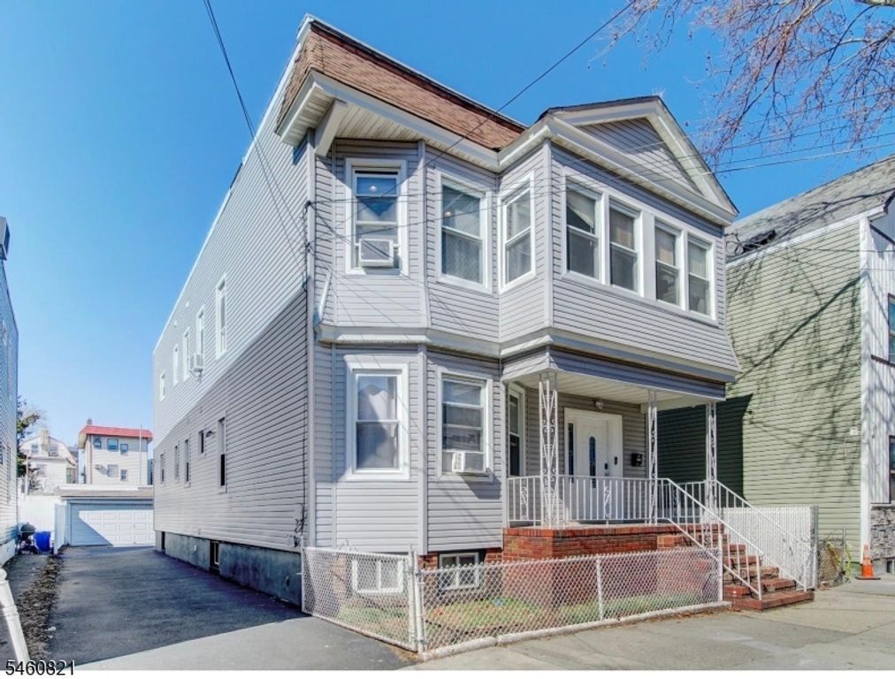 108 Gotthardt Street, Newark City, NJ 07105