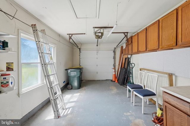 5709 SHROPSHIRE CT, Alexandria, VA 22315