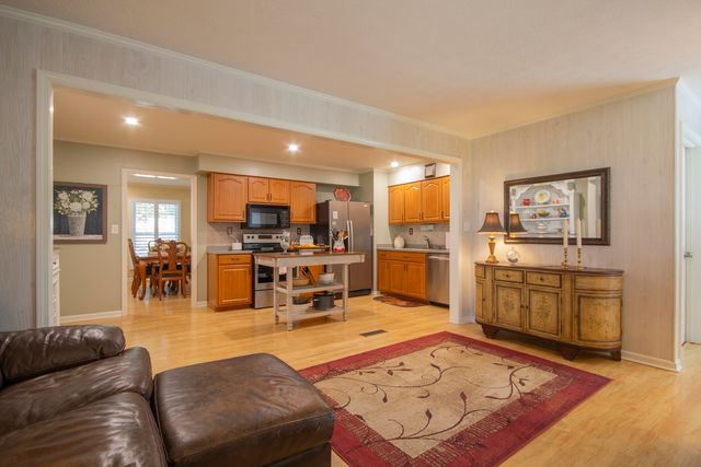 1227 Piedmont Road, Paducah, KY 42001