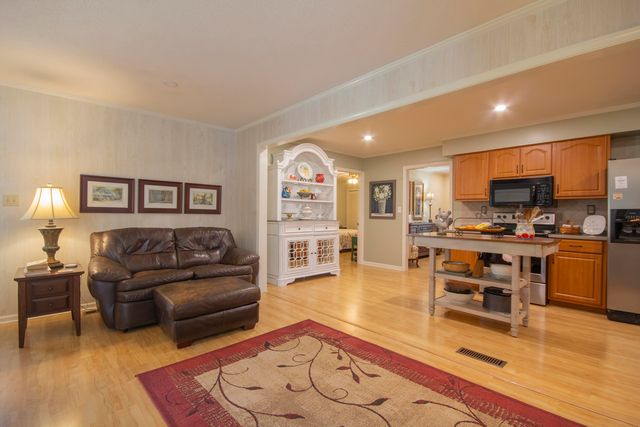 1227 Piedmont Road, Paducah, KY 42001
