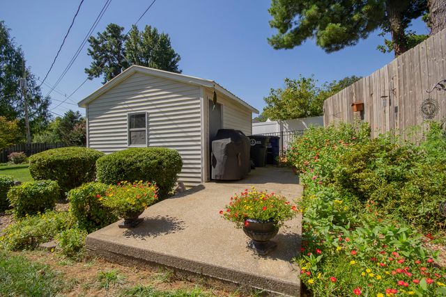 1227 Piedmont Road, Paducah, KY 42001