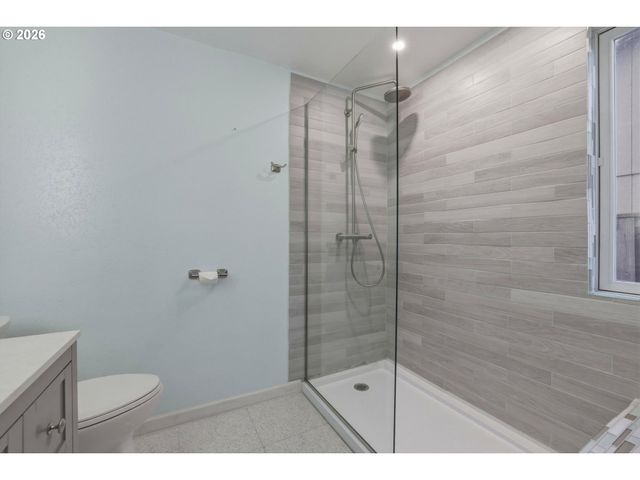 13250 Sw WEIR Rd, Beaverton, OR 97008