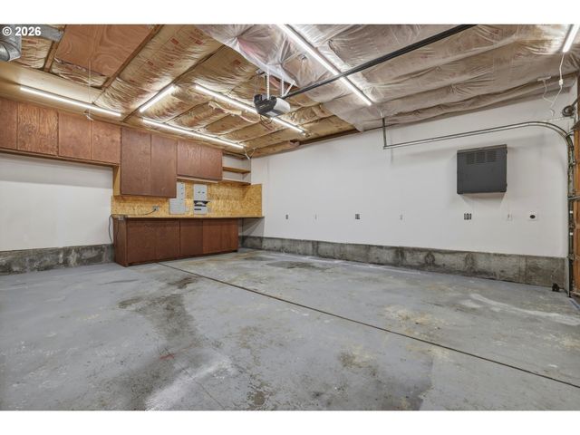 13250 Sw WEIR Rd, Beaverton, OR 97008