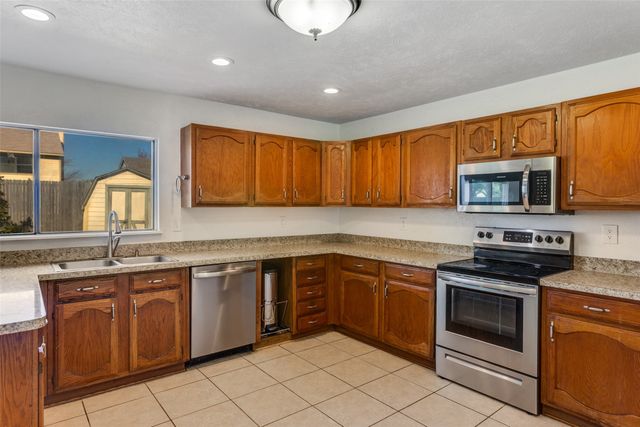 7007 Forestview Drive, Arlington, TX 76016