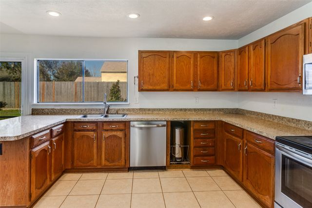 7007 Forestview Drive, Arlington, TX 76016