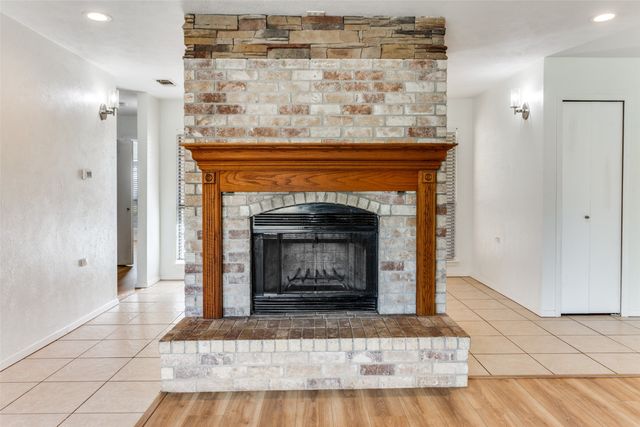 7007 Forestview Drive, Arlington, TX 76016