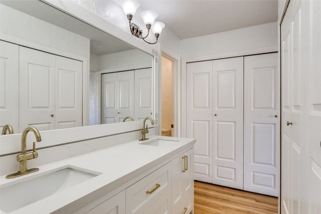 7007 Forestview Drive, Arlington, TX 76016