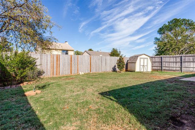 7007 Forestview Drive, Arlington, TX 76016