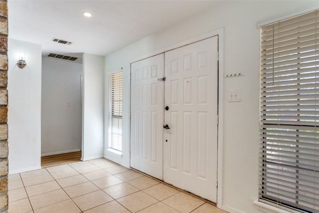 7007 Forestview Drive, Arlington, TX 76016