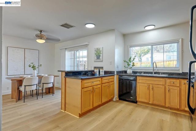 4160 Aquarius Cir, Union City, CA 94587