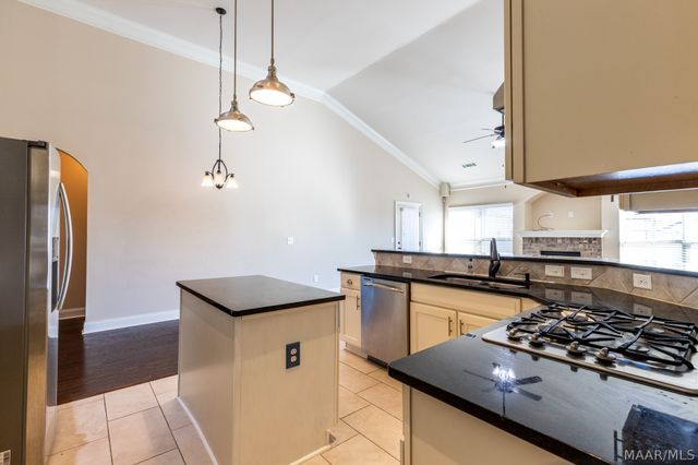 9212 CONCORD PARK Drive, Montgomery, AL 36117