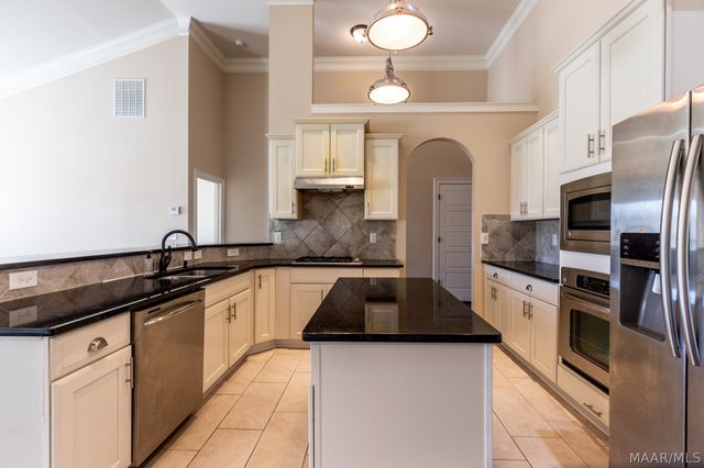 9212 CONCORD PARK Drive, Montgomery, AL 36117