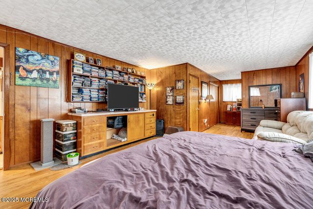 21 Dockage Road, Bayville, NJ 08721