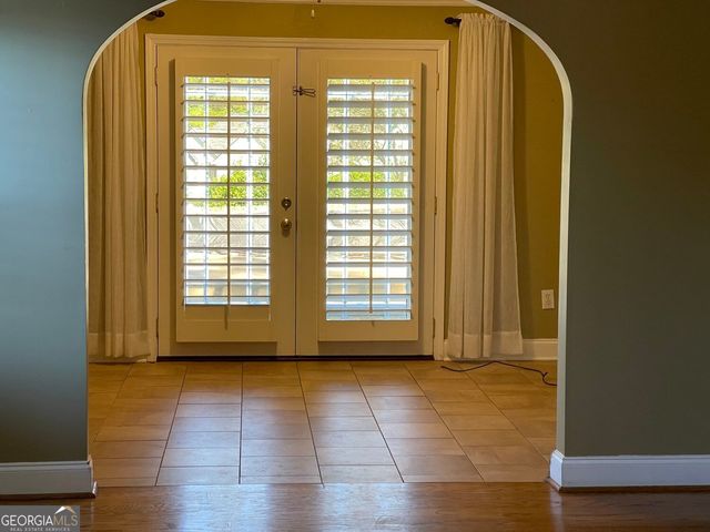 18 Column Court, Douglasville, GA 30134