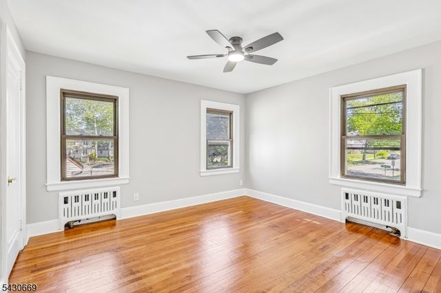 423 E Lincoln Ave, Roselle Park Boro, NJ 07204