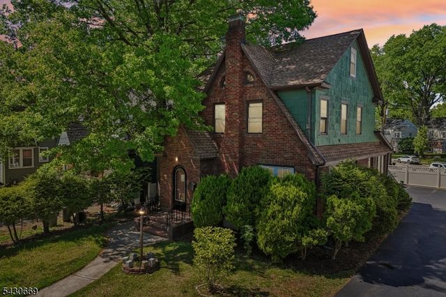 423 E Lincoln Ave, Roselle Park Boro, NJ 07204