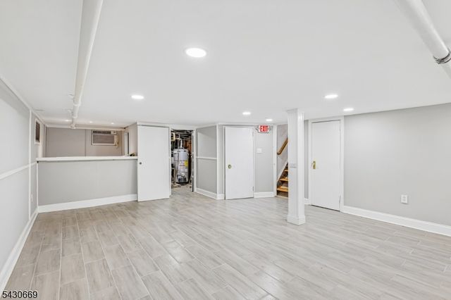 423 E Lincoln Ave, Roselle Park Boro, NJ 07204