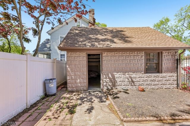 423 E Lincoln Ave, Roselle Park Boro, NJ 07204