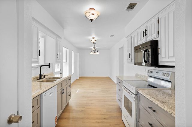 2604 Danny Lane, Farmers Branch, TX 75234