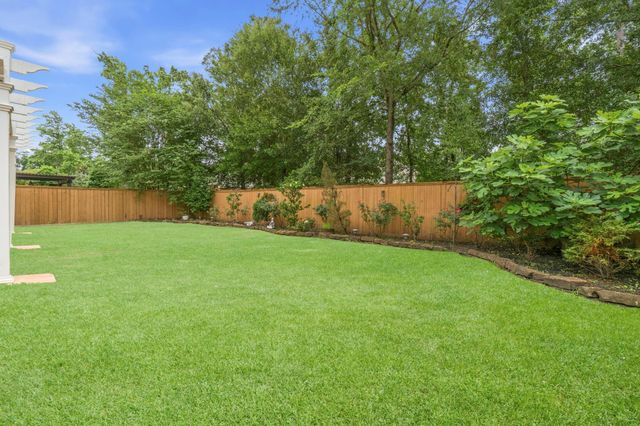 27 N Arrow Canyon Circle, The Woodlands, TX 77389