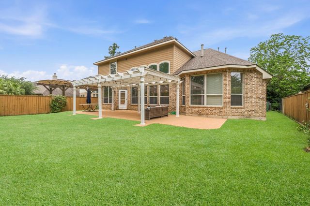 27 N Arrow Canyon Circle, The Woodlands, TX 77389
