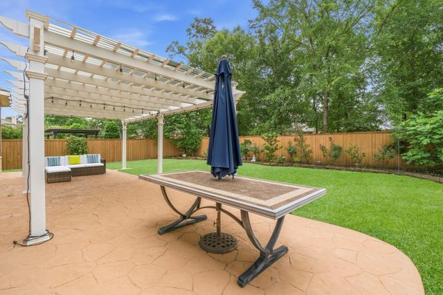 27 N Arrow Canyon Circle, The Woodlands, TX 77389
