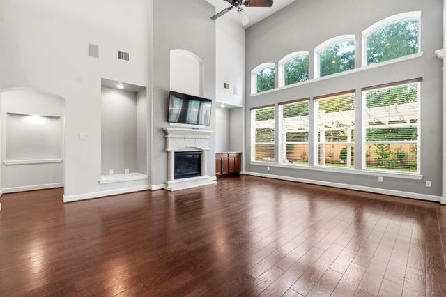 27 N Arrow Canyon Circle, The Woodlands, TX 77389