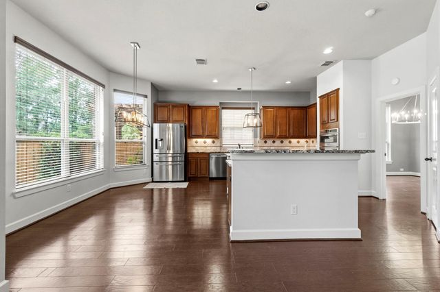 27 N Arrow Canyon Circle, The Woodlands, TX 77389