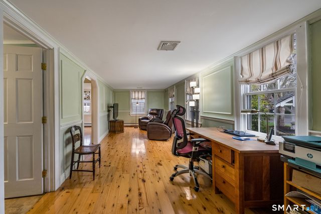 6 Cedar Island Avenue, Clinton, CT 06413