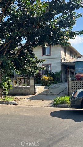 228 Rosemont Ave, Los Angeles, CA 90026