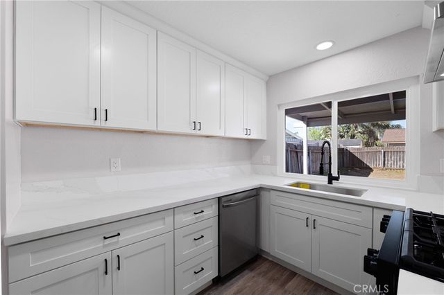 2714 S Pebble Beach Court, Ontario, CA 91761