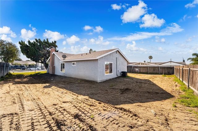 2714 S Pebble Beach Court, Ontario, CA 91761