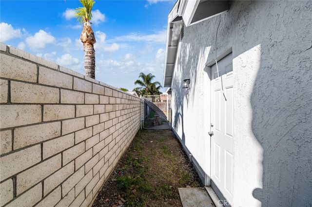 2714 S Pebble Beach Court, Ontario, CA 91761