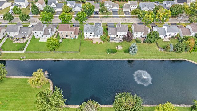 2033 Wedgewood Circle, Romeoville, IL 60446