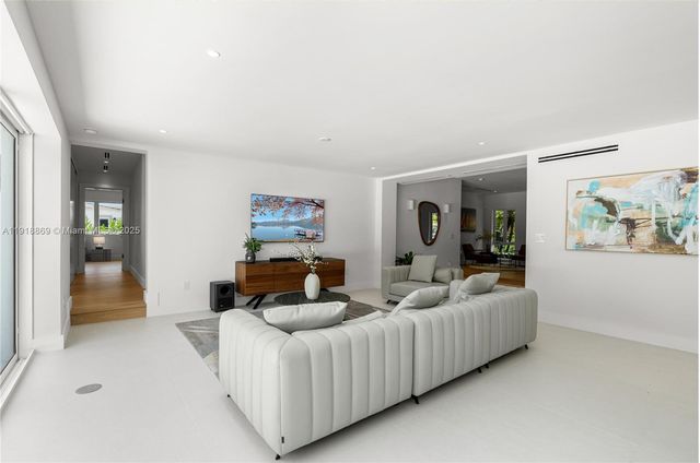 45 NE 104th St, Miami Shores, FL 33138