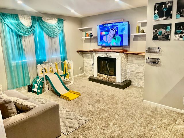 17308 Forestway Drive, East Hazel Crest, IL 60429