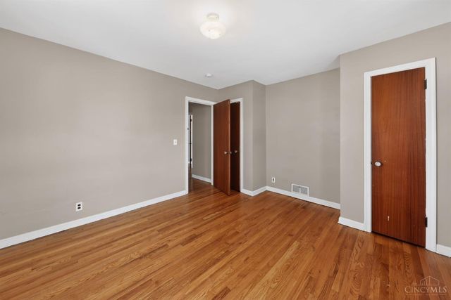 1936 Waltham Avenue, North College Hill, OH 45239