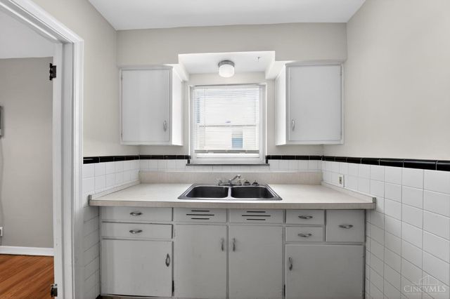 1936 Waltham Avenue, North College Hill, OH 45239